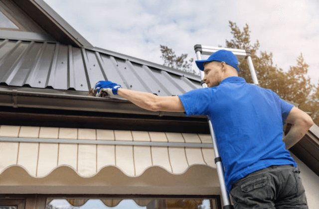 gutter cleaning in erie